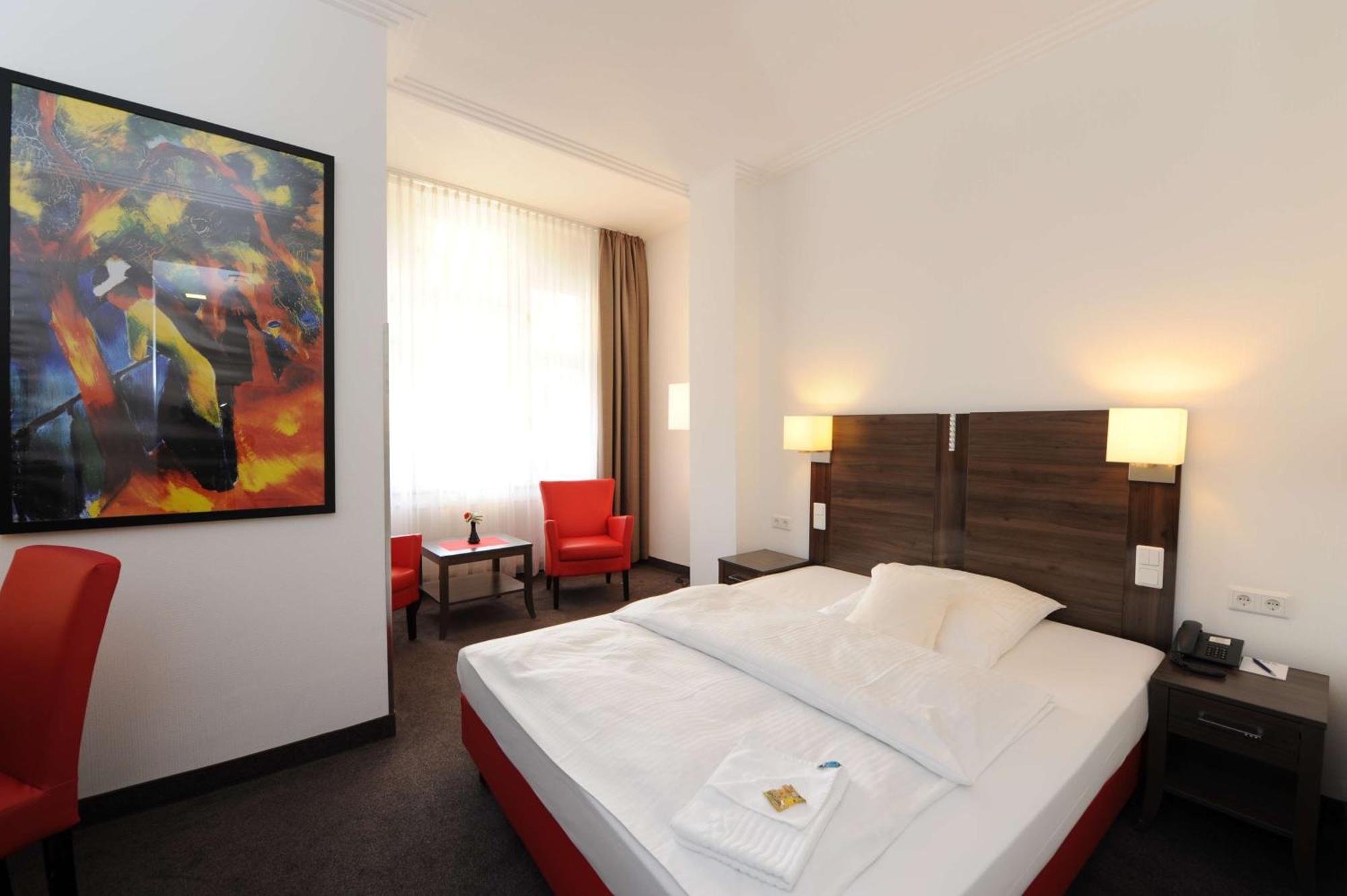 Standard Double Room,1219215877:JPEG
